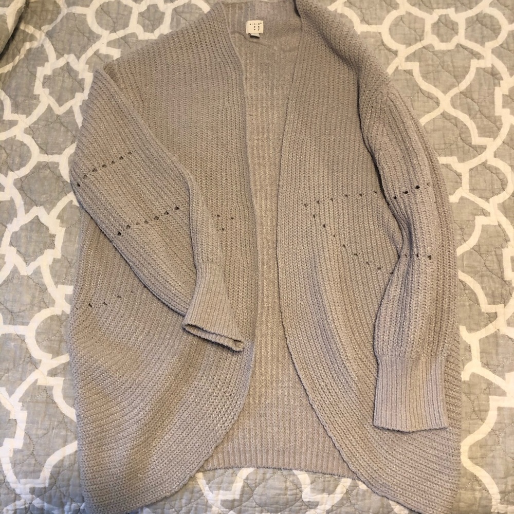 Oversized soft gray sweater 3/4 sleeves, size L